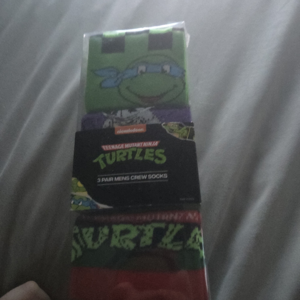 3-pair pack of Nickelodeon Teenage Mutant Ninja Turtles men's crew socks.